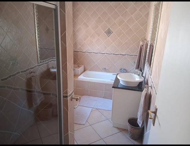 4 BEDROOM HOUSE FOR SALE IN ELDORAIGNE